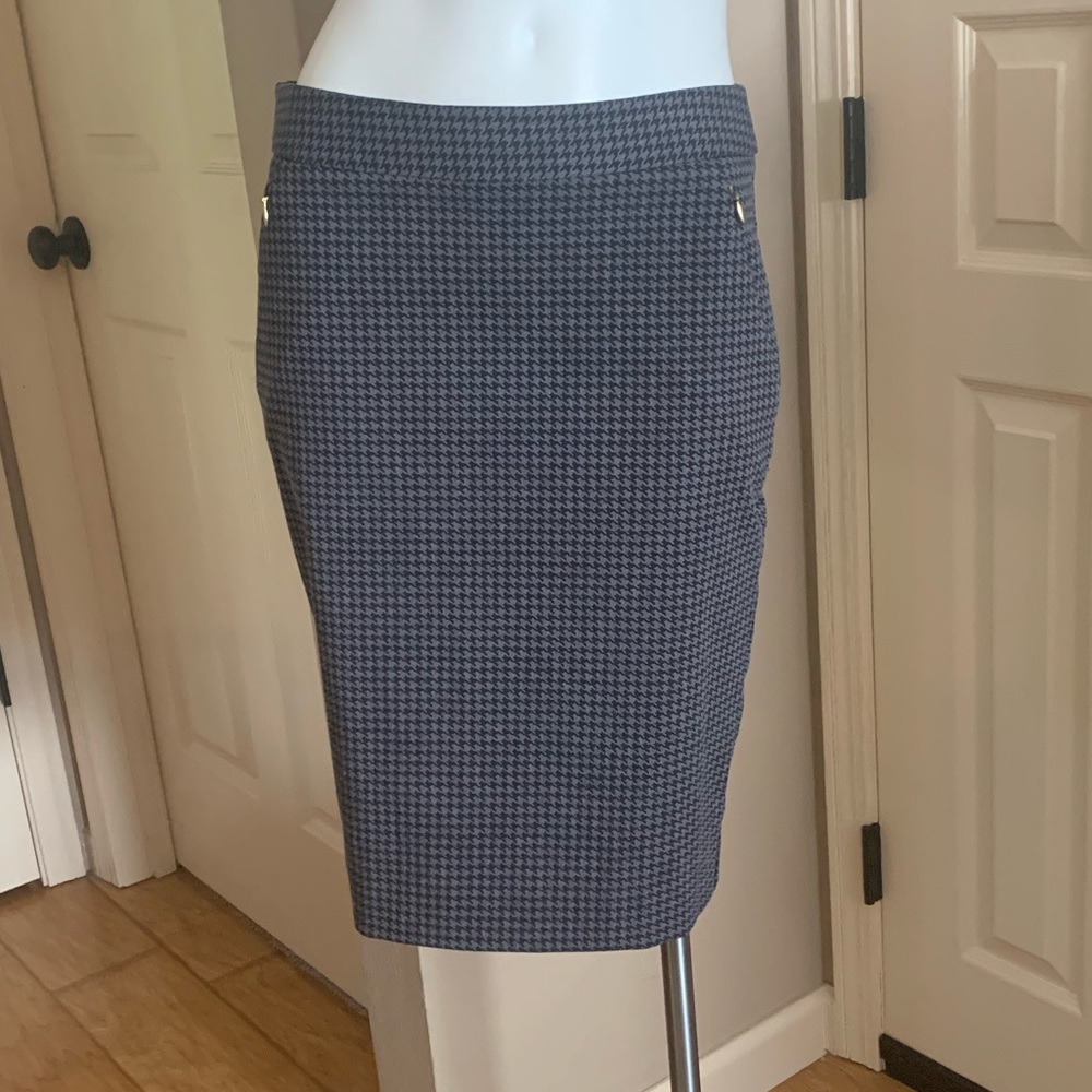 The Limited Houndstooth Skirt